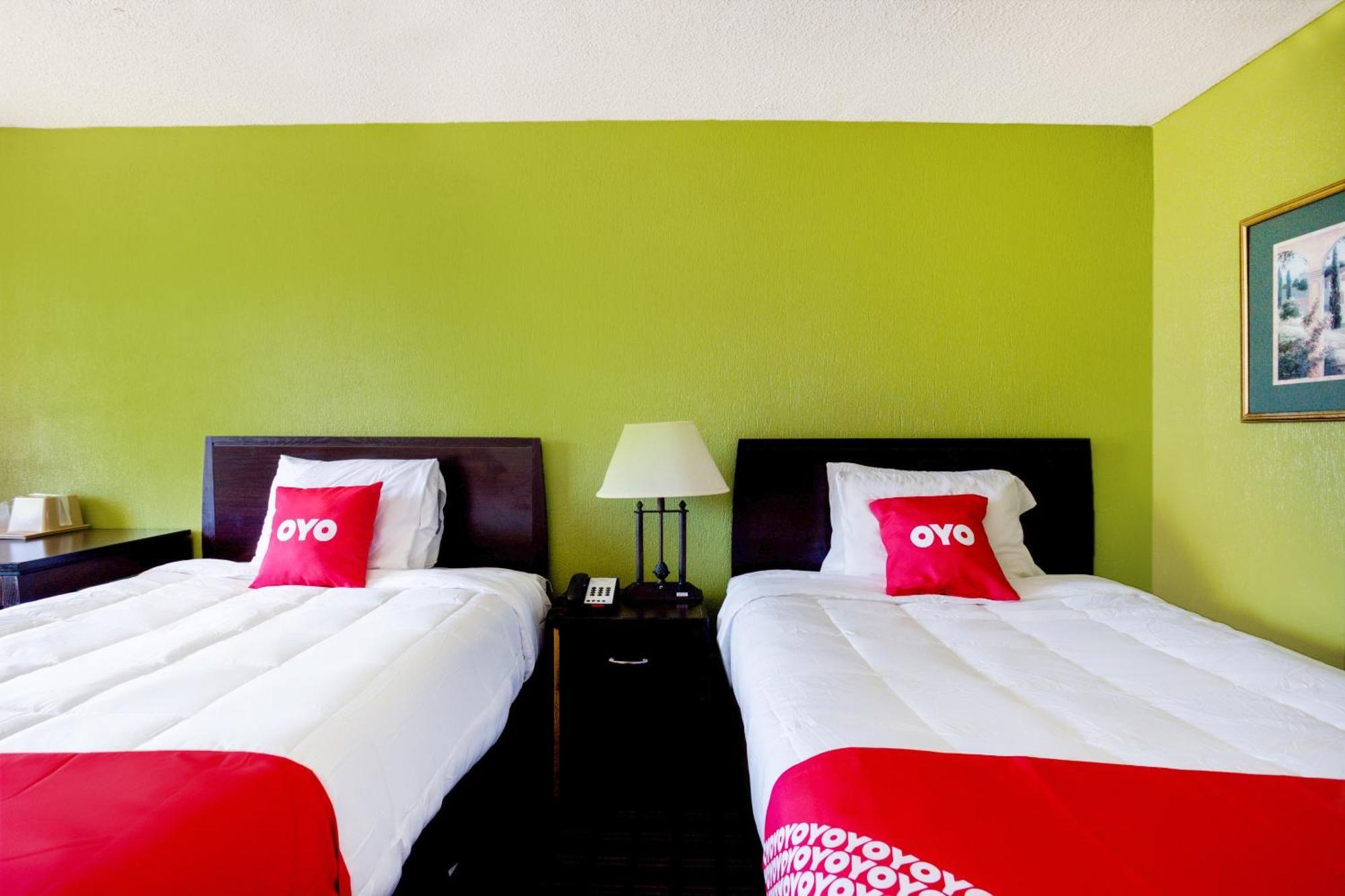 Oyo Hotel Pensacola I-10 & Hwy 29 Ferry Pass エクステリア 写真