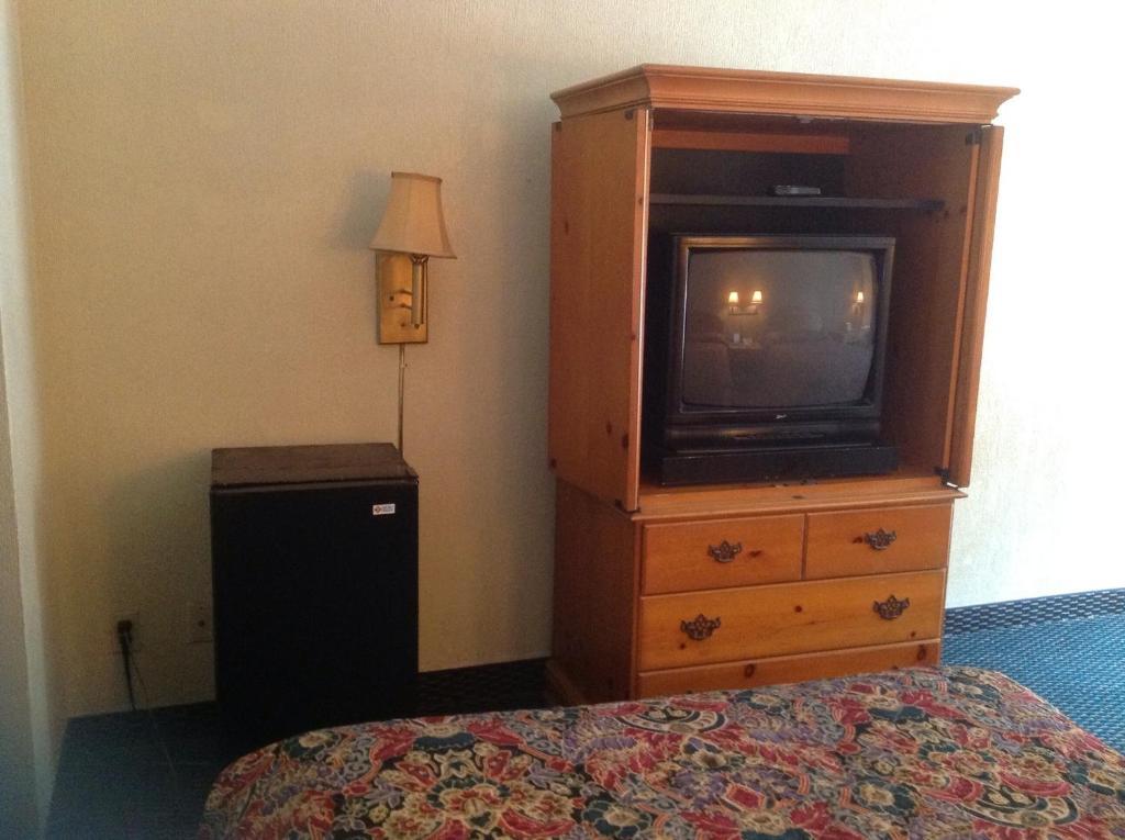Oyo Hotel Pensacola I-10 & Hwy 29 Ferry Pass エクステリア 写真